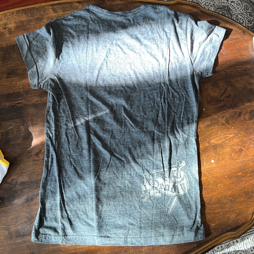 Graphic tshirt - Picture 4 of 4